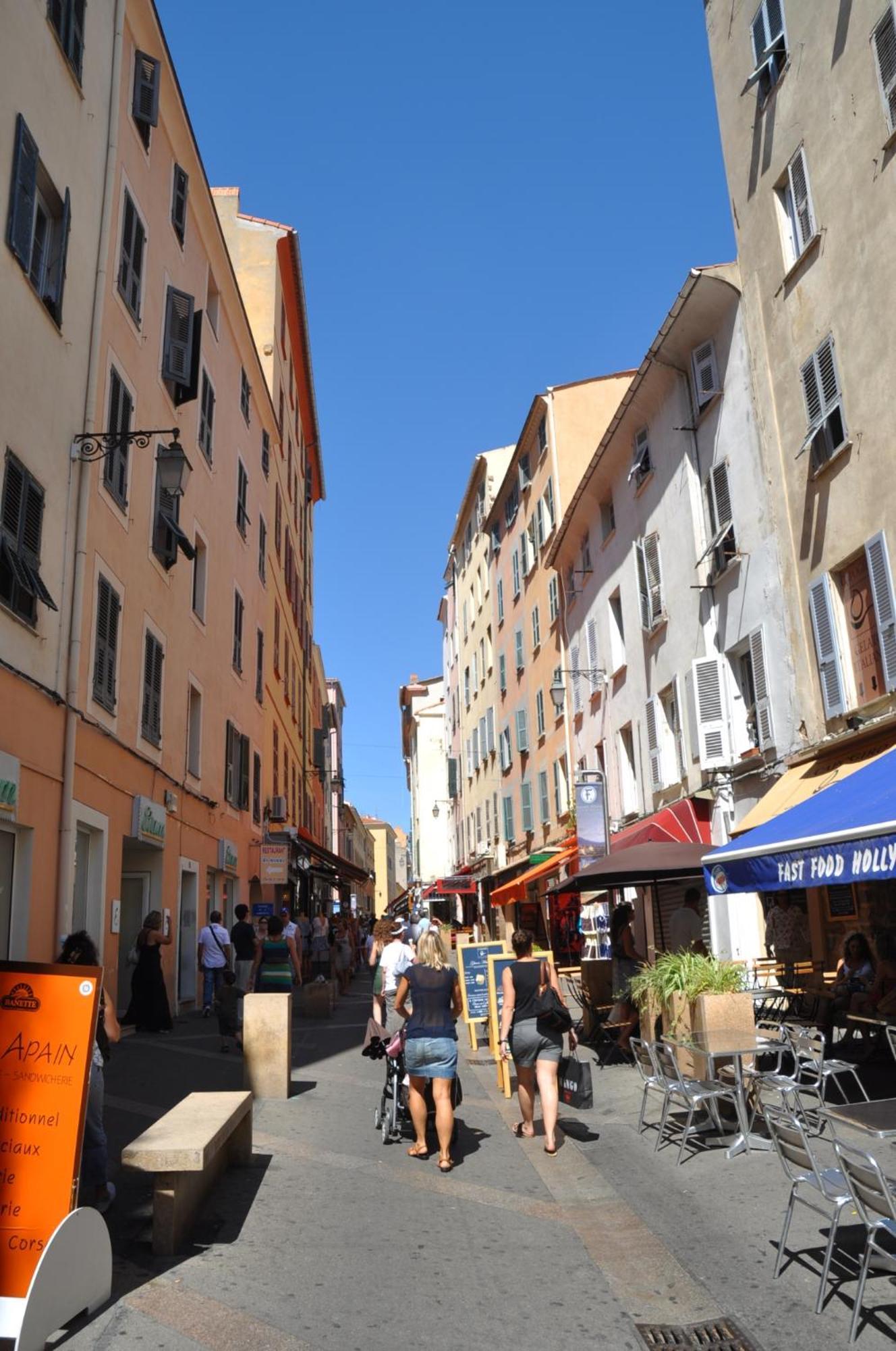 Grand Studio Rue Pietonne Ajaccio Ajaccio  Bagian luar foto